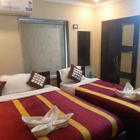 Recline Hotel And Restaurant Gauripur Buitenkant foto