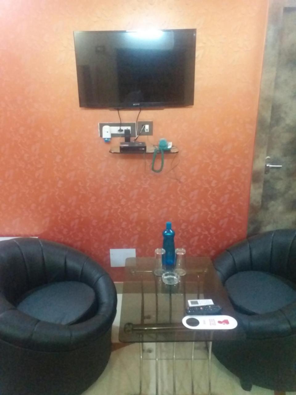 Recline Hotel And Restaurant Gauripur Buitenkant foto