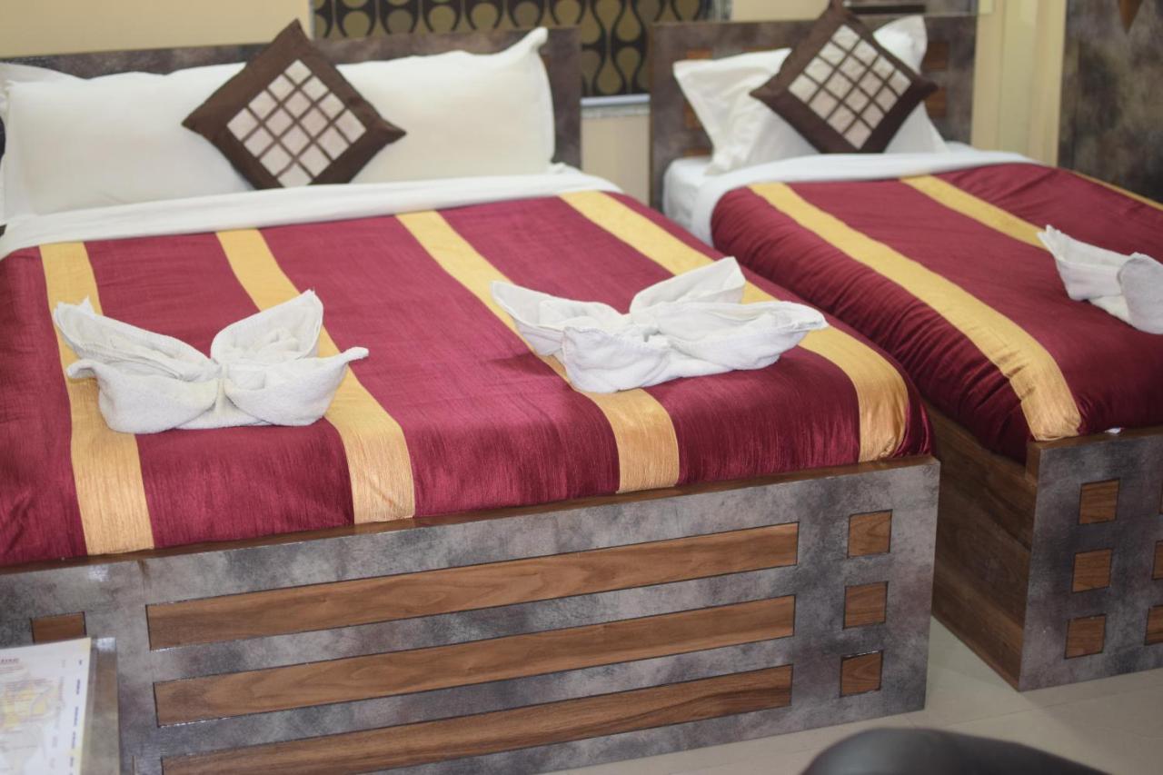 Recline Hotel And Restaurant Gauripur Buitenkant foto